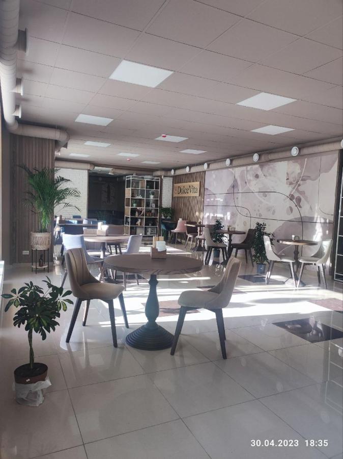 Apart-Hotel 24/7 Kamianets-Podilskyi Εξωτερικό φωτογραφία