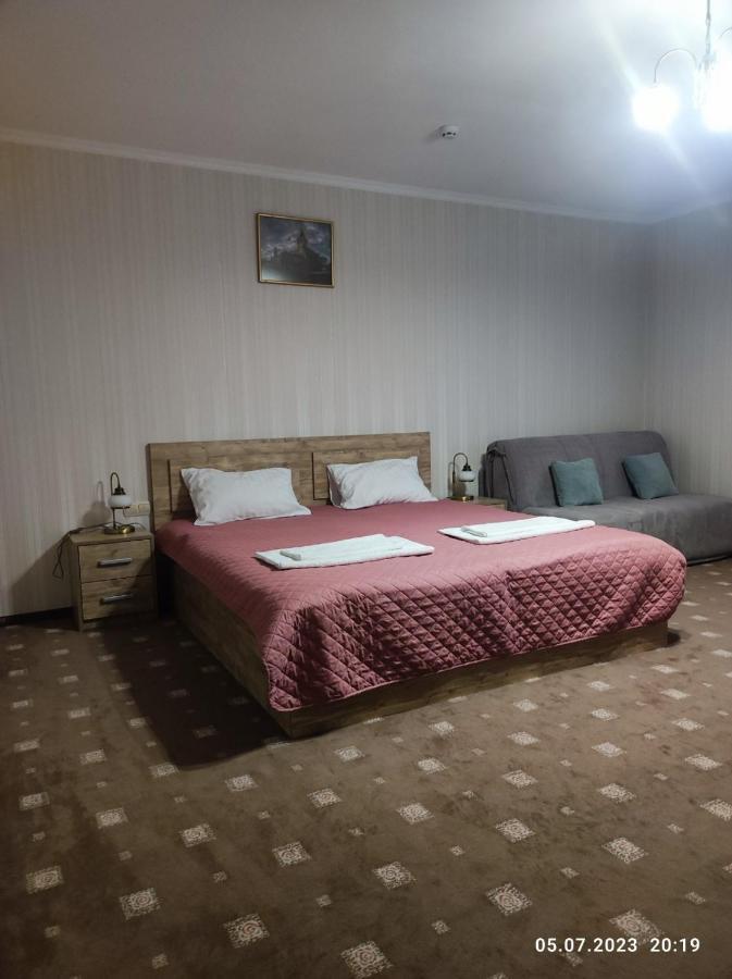 Apart-Hotel 24/7 Kamianets-Podilskyi Εξωτερικό φωτογραφία