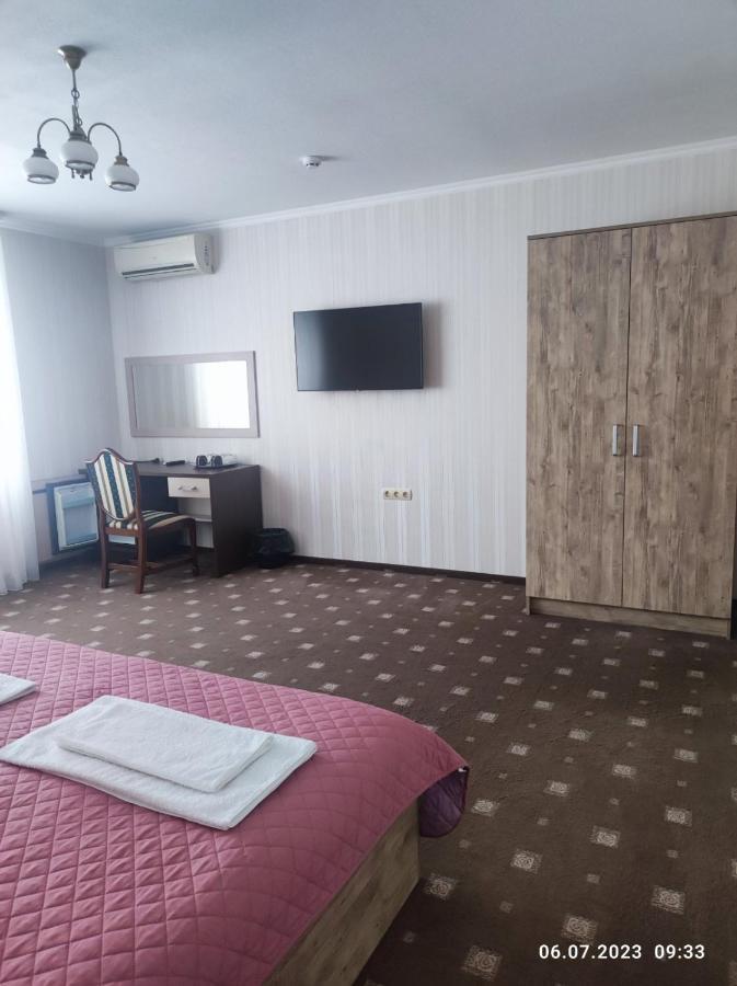 Apart-Hotel 24/7 Kamianets-Podilskyi Εξωτερικό φωτογραφία