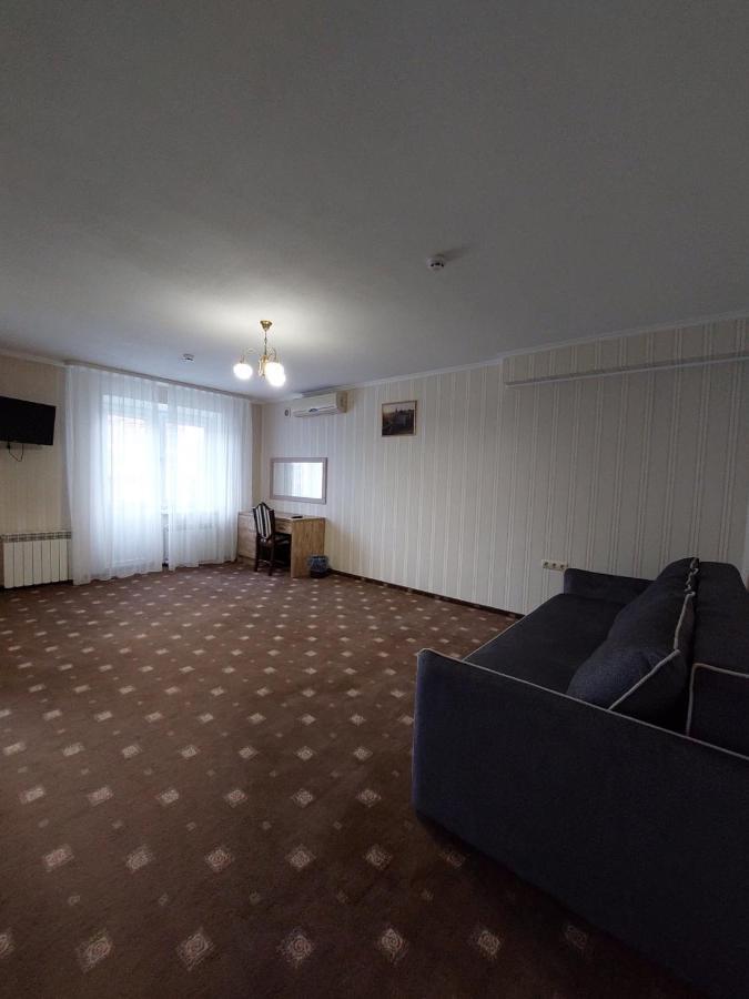 Apart-Hotel 24/7 Kamianets-Podilskyi Εξωτερικό φωτογραφία